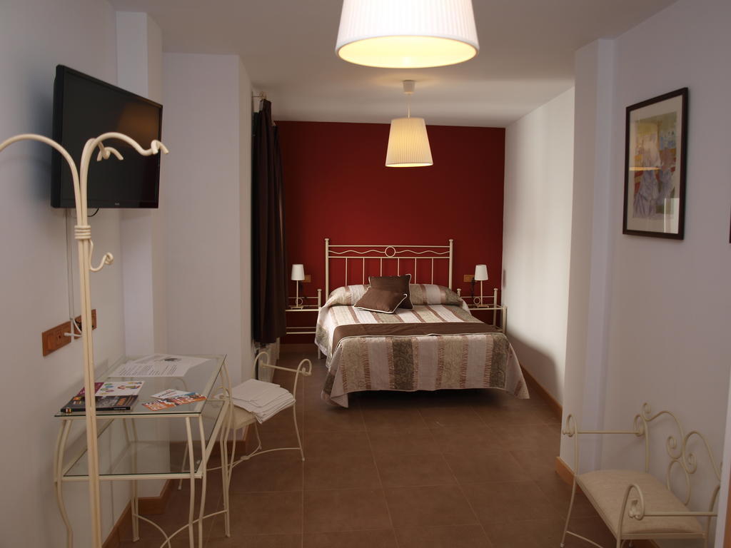 Hostal La Ribera Del Jucar Куенка Стая снимка