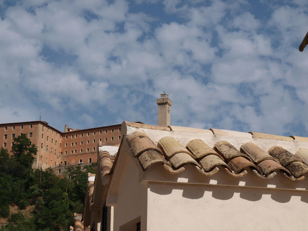 Hostal La Ribera Del Jucar Куенка Екстериор снимка