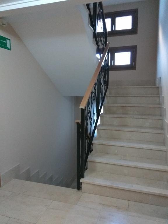 Hostal La Ribera Del Jucar Куенка Екстериор снимка