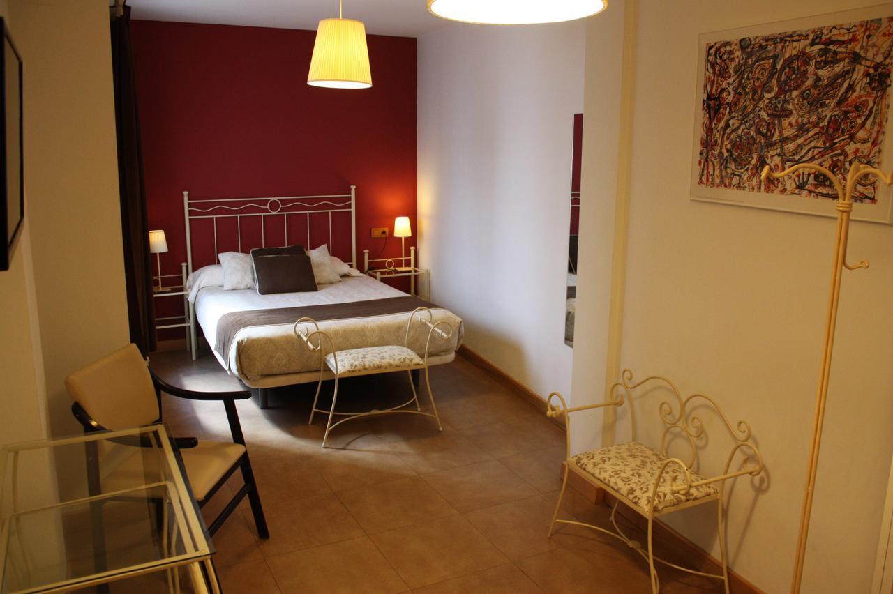 Hostal La Ribera Del Jucar Куенка Екстериор снимка