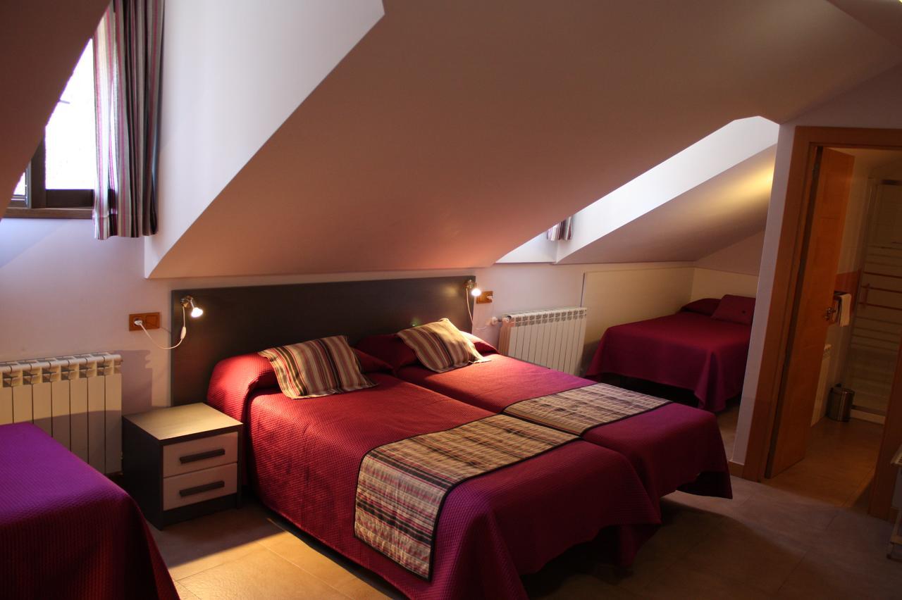 Hostal La Ribera Del Jucar Куенка Екстериор снимка