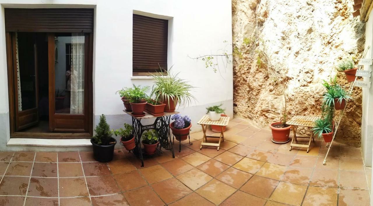 Hostal La Ribera Del Jucar Куенка Екстериор снимка